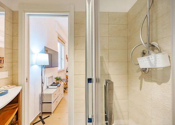 Luminosa Con Bagno Privato Interno - Vicina Metro Hospedagem domiciliar *