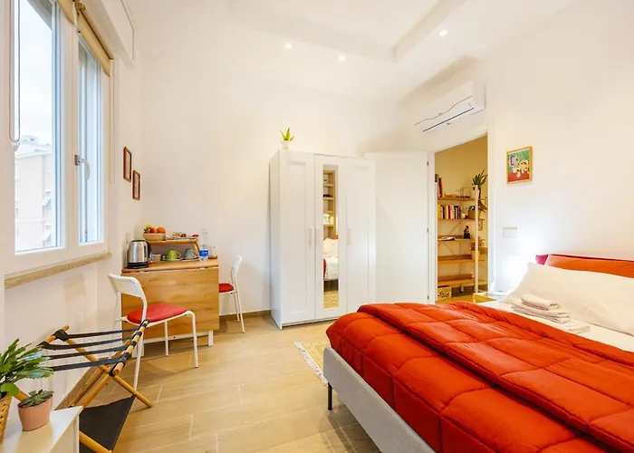 Luminosa Con Bagno Privato Interno - Vicina Metro Roma